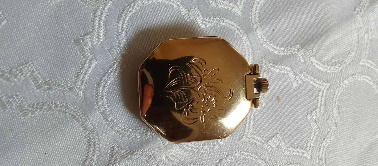 Relógio de bolso banhado a ouro ?