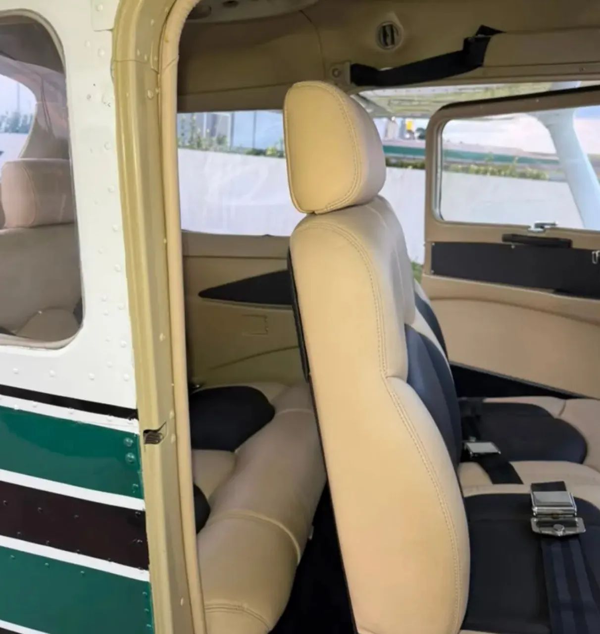 Aeronave Cessna 172 - Foto 5