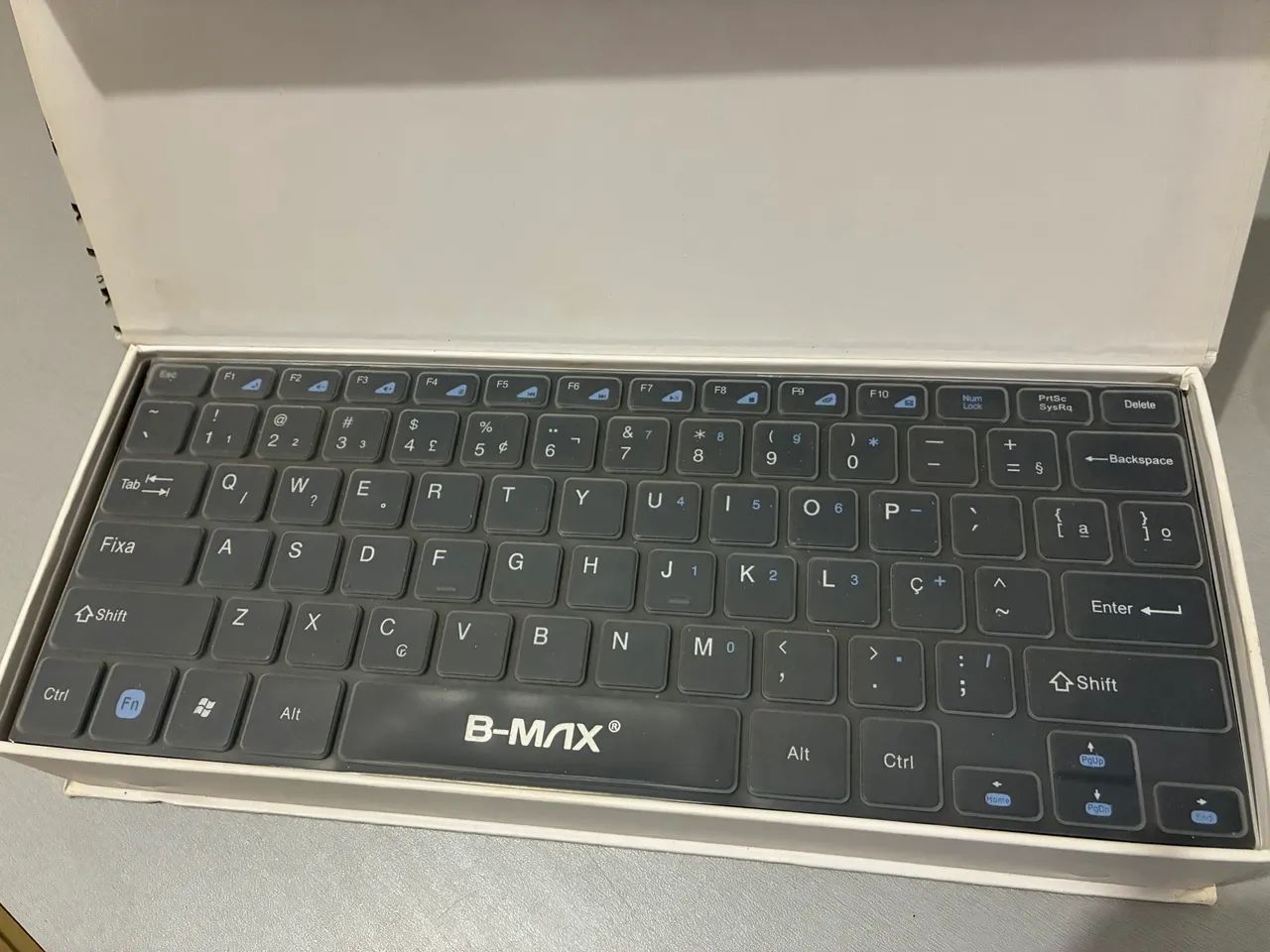 Teclado sem fio elegante e fino - Foto 3