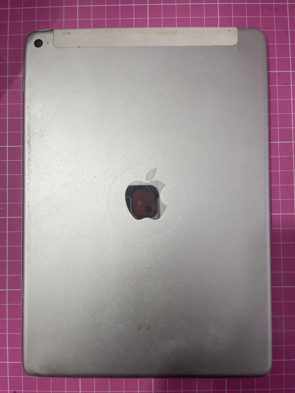 iPad Modelo A1567 tela danificada e bloqueado (opção 1) - Foto 2