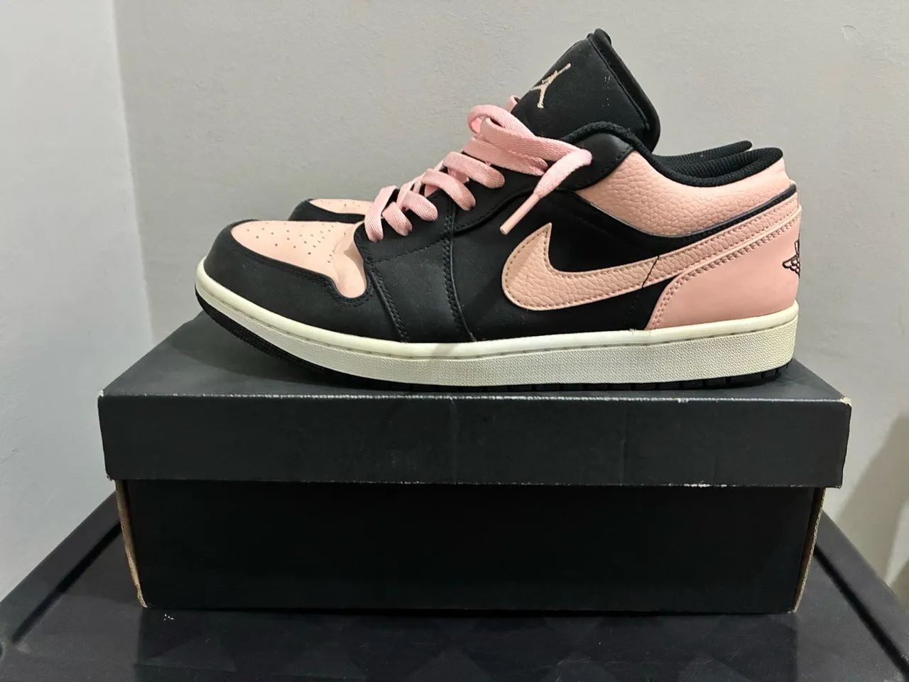 Jordan 1 low Crimson Tint 44BR