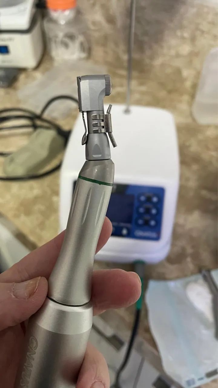 MOTOR CIRÚRGICO PARA IMPLANTES - Foto 4