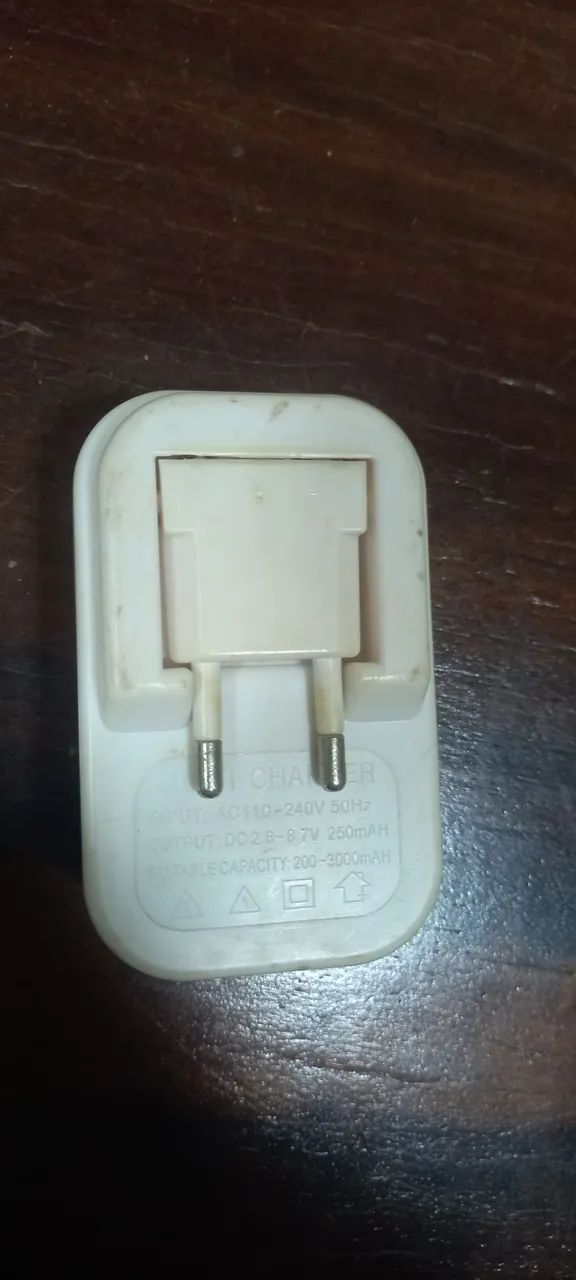 Carregar de celular universal  - Foto 2