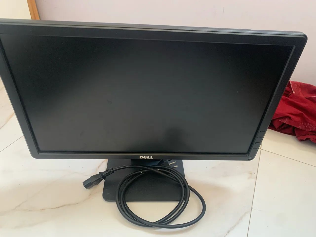 Monitor e mouse ambos em perfeito estado 