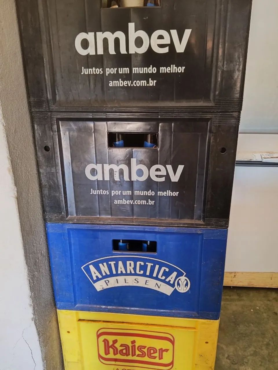 Vende-se engradado de cerveja de 600 ML  - Foto 2