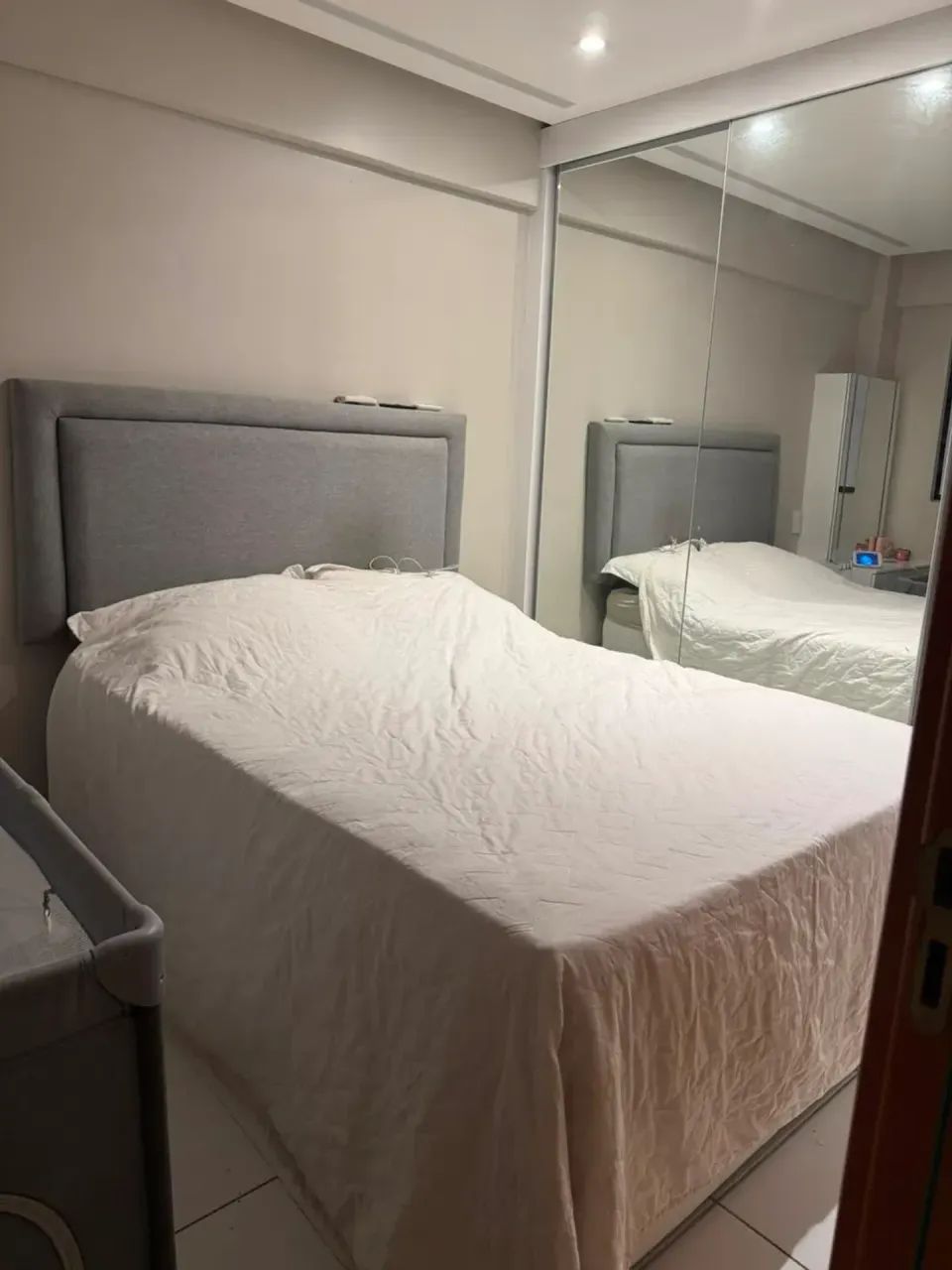 Apartamento com 3/4 no alto farol - Foto 4