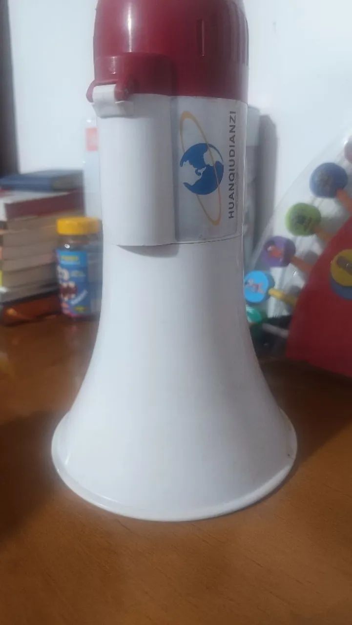 Megafone recarregável  - Foto 2