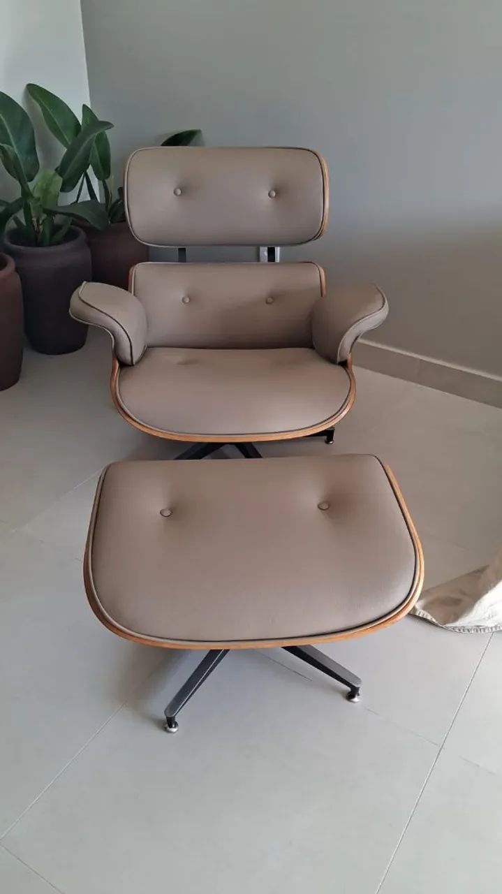 Poltrona Charles Eames Original 