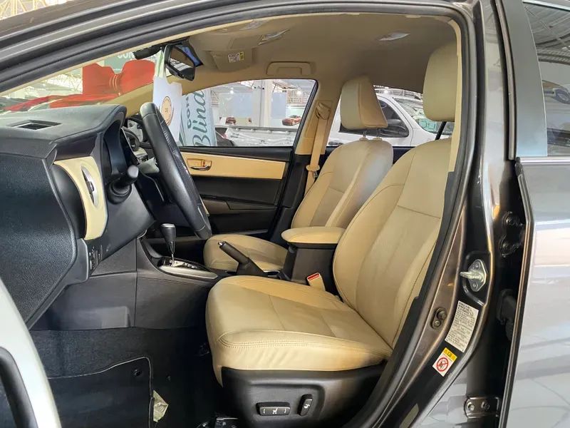Toyota Corolla Altis 2.0 Flex 16V Aut., foto 9 de 14