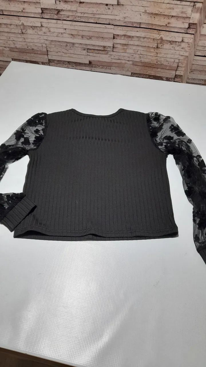 Vendo Blusa infantil malha  preta , Shein, tamanho 11-12 anos seminova. - Foto 4
