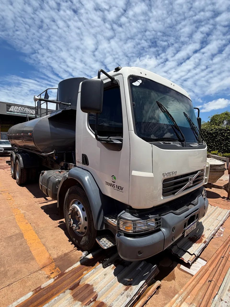 Volvo vm 260 Pipa Gascom