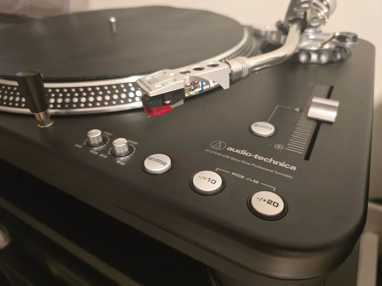 Toca-discos Audio-Technica AT-LP1240 - Perfeito Estado - Foto 4