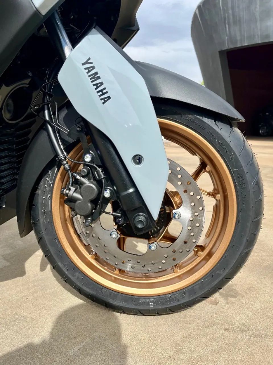 XMAX 300 CONNECTED - ÚLTIMAS UNIDADES! - Foto 7