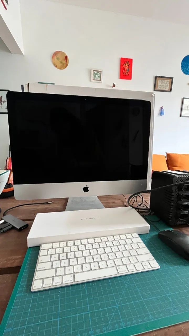 iMac（Retina 4K,21.5-inch,2019）1.03TB/16GB〈MRT42J/A〉⑤ iMac Apple 2019 com tela Retina 4K (21,5 polegadas, 8 GB RAM, 1 TB