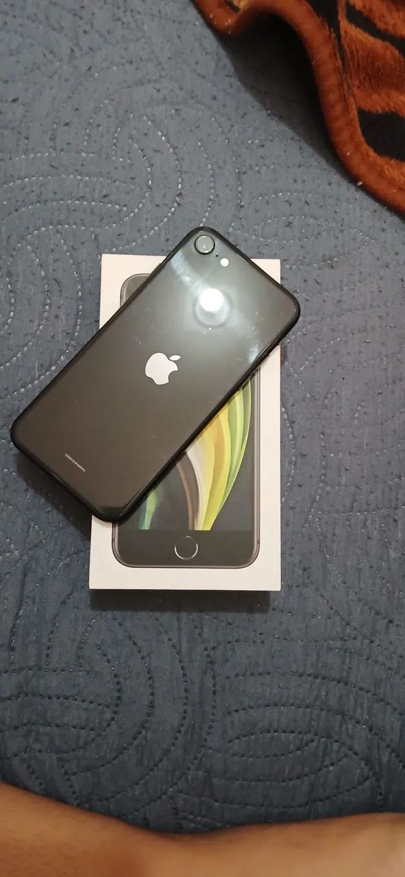 Vendo iphone Se 2 geração  - Foto 2