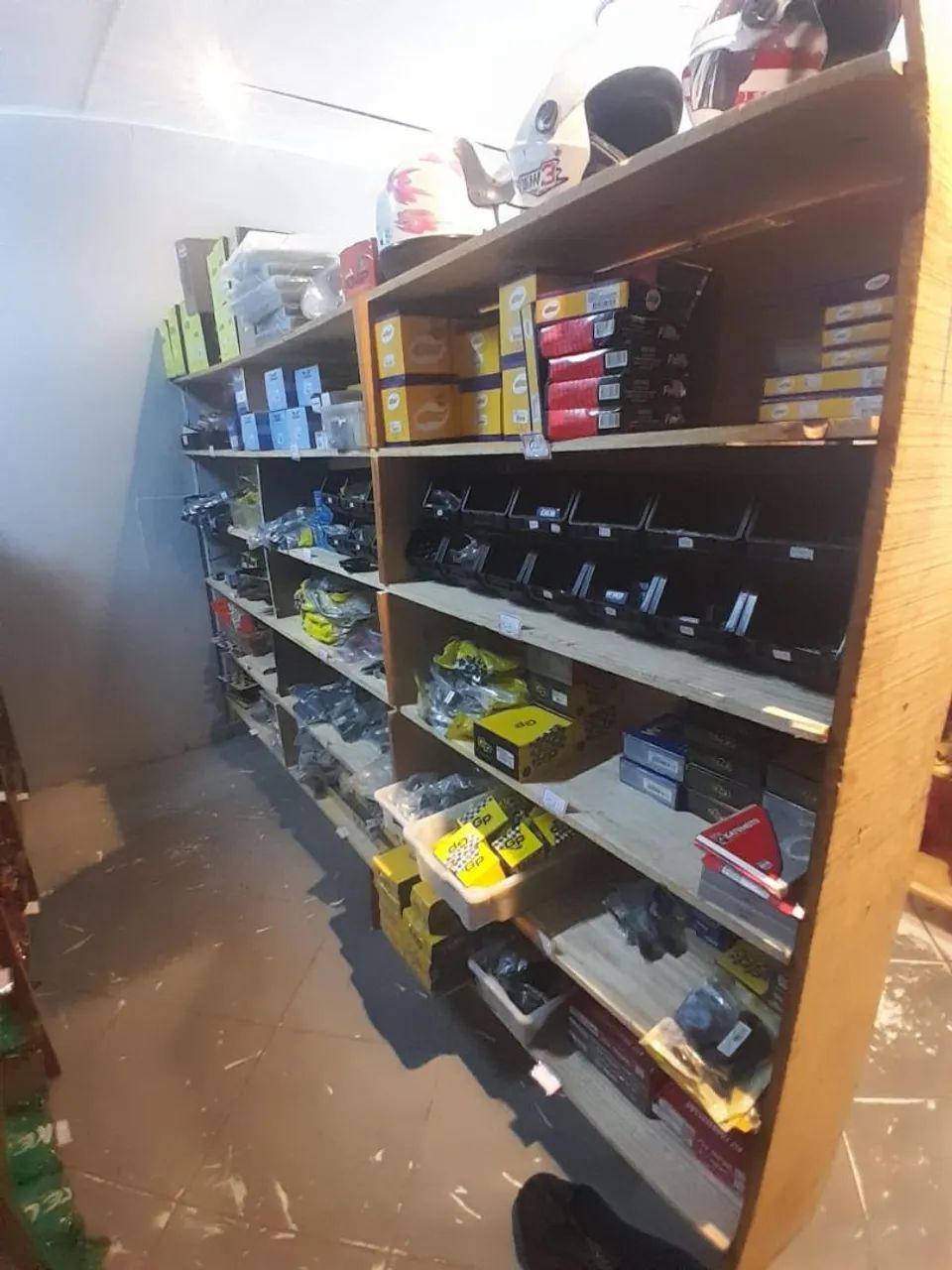 Vende se  oficina e motopeças - Foto 4