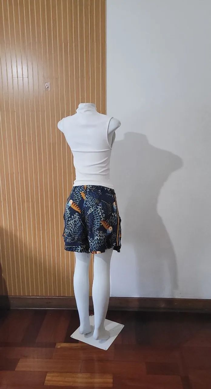 Short feminino farm estampado tucano tam M - Foto 2