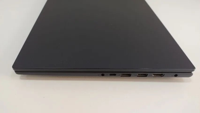 Notebook Asus Vivobook 15 - Em perfeito estado
