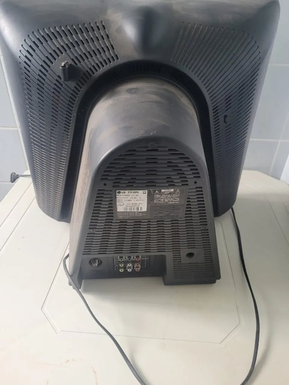 TV LG DE TUBO 21' - Foto 2