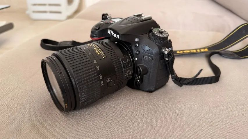 Nikon D7200＋レンズ Câmera Nikon D7200 com Super Lente Nikkor 18-300mm - Câmeras e