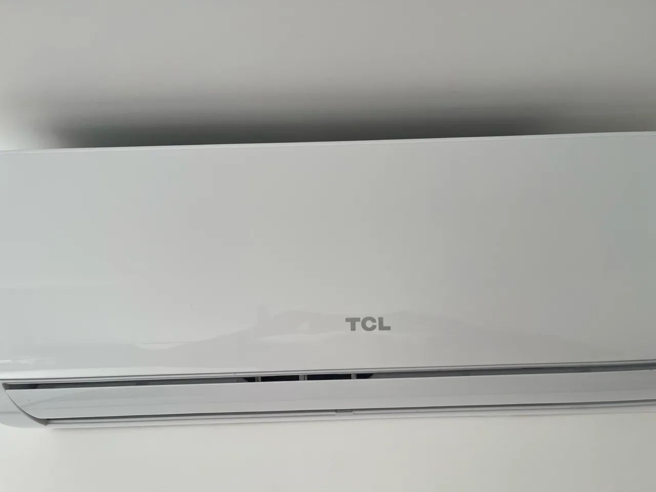 Ar condicionado TCL 9.000 Btus quente e frio 3 anos de uso