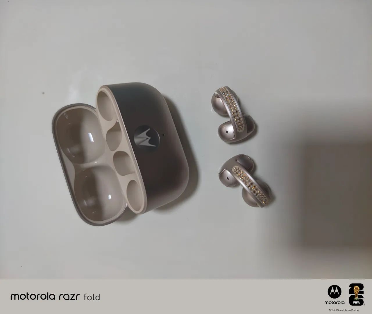 Fone Motorola Swarovski  - Foto 2