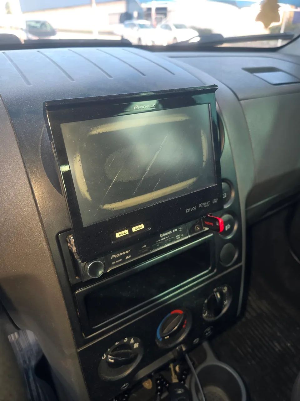VENDO DVD AUTOMOTIVO PIONEER MODELO  :  AVH - P638BT COM TODAS FUNÇÕES FUNCIONANDO. - Foto 6