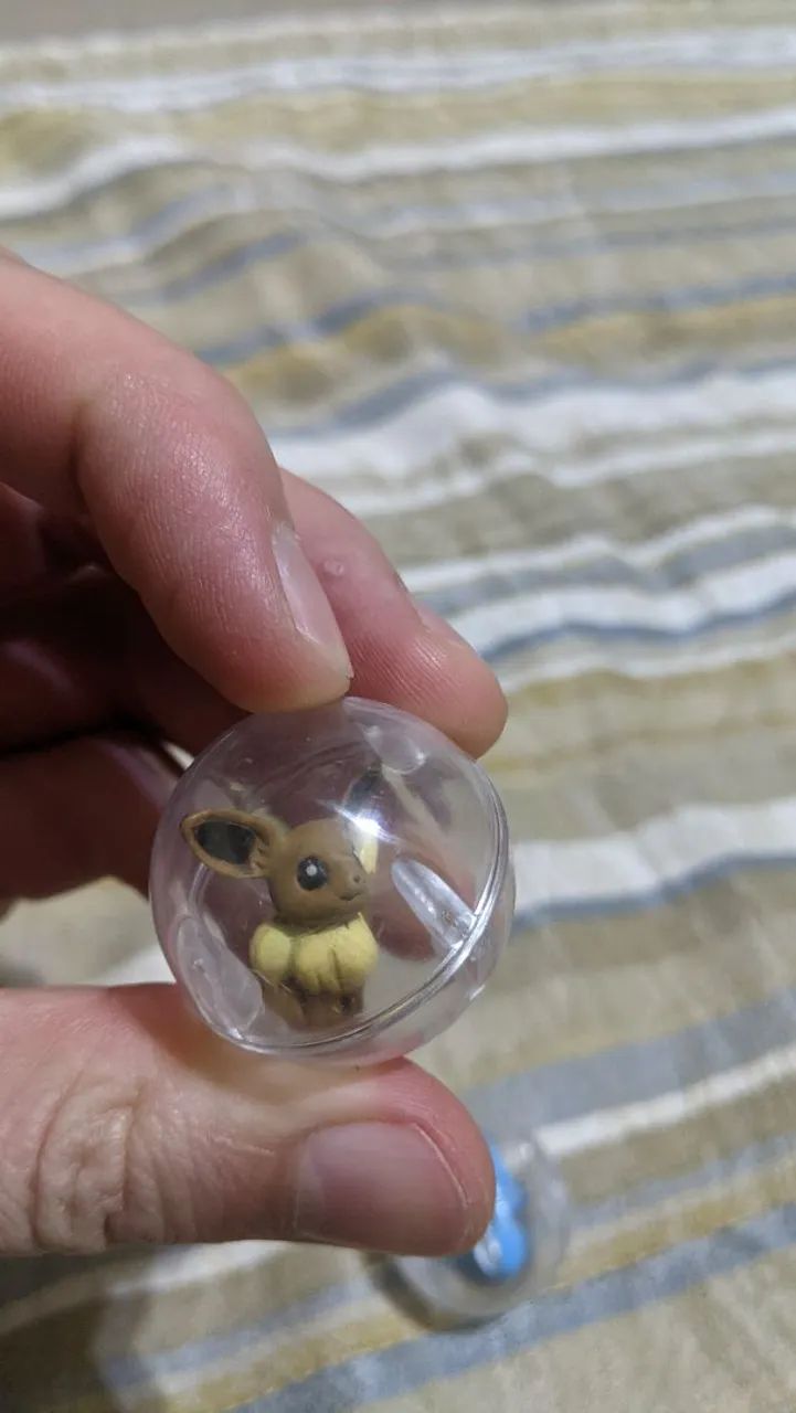Mini Pokemon - com as pokebolas (alta qualidade) - Foto 4