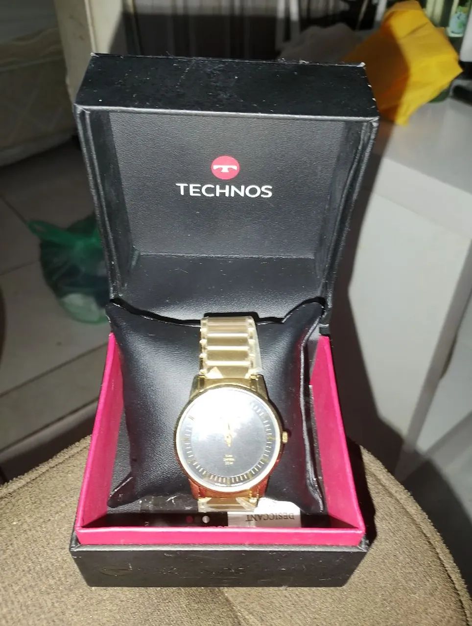 Relógio Original Technos novo