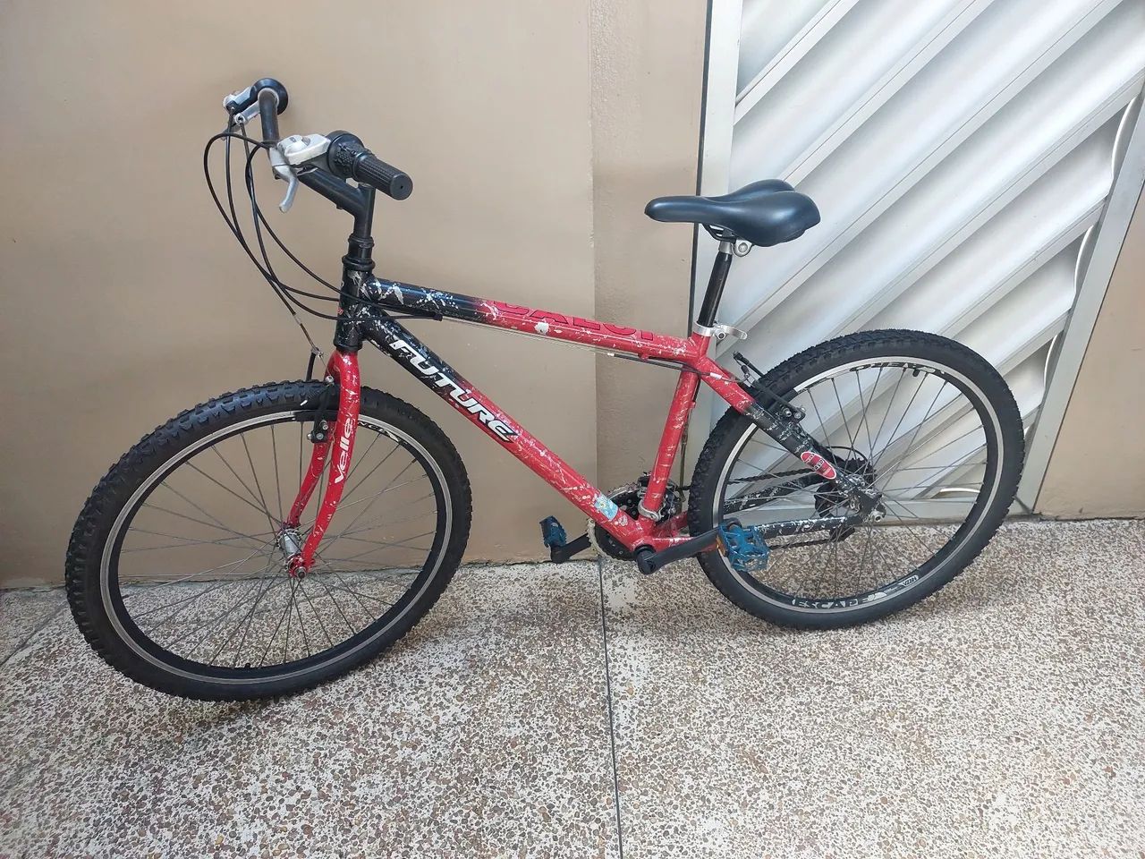 Vendo Bicicleta Caloi Future de Alumínio  - Foto 3