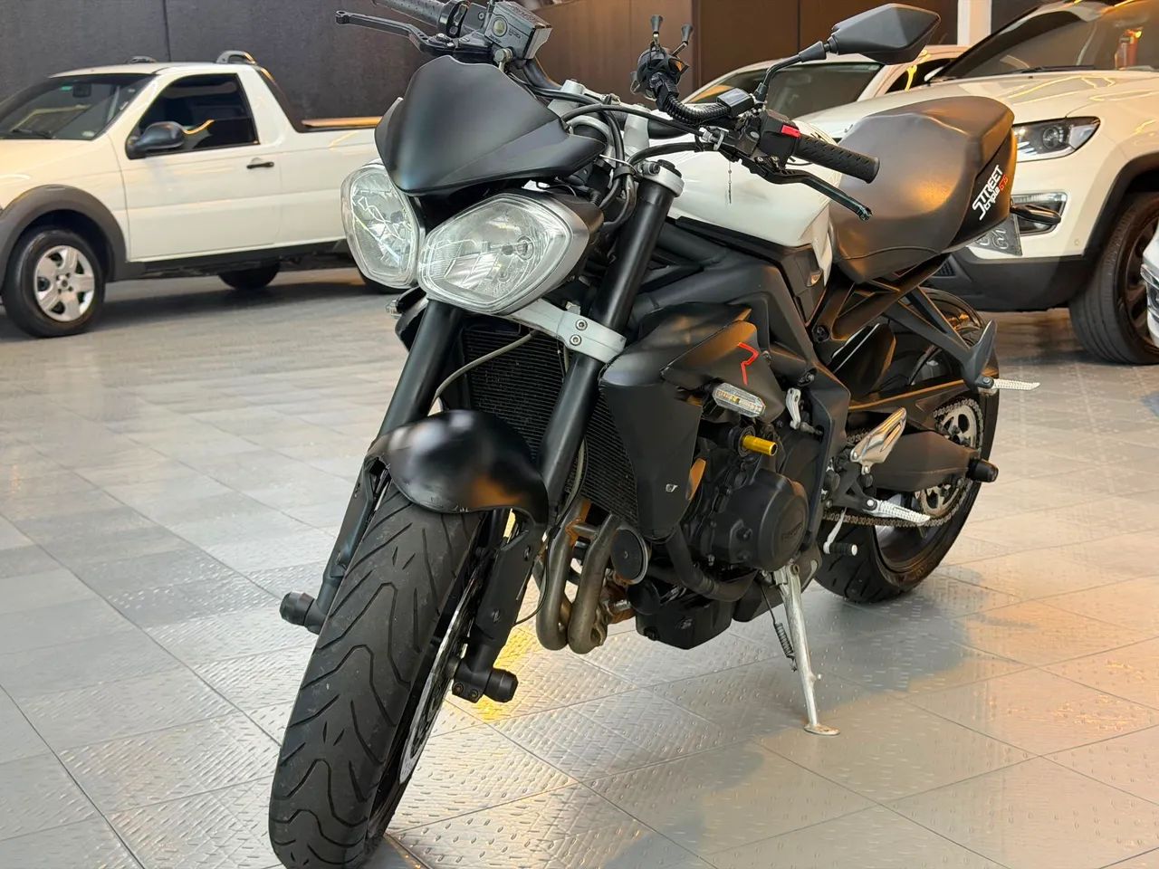 Triumph Triple 675 2015 - 1518073691 | OLX