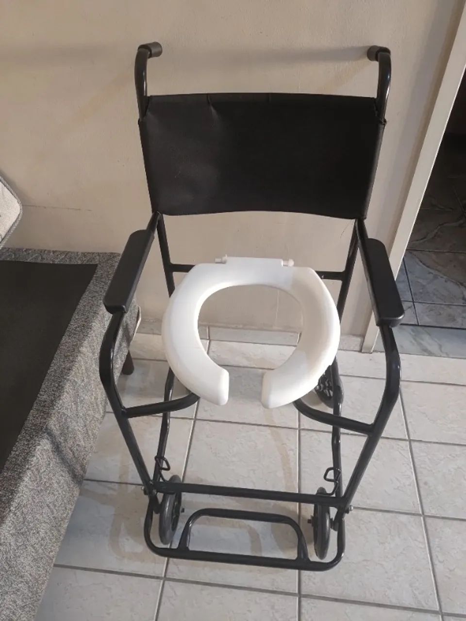 Cadeira de banho - Foto 2