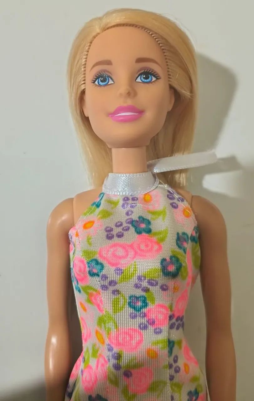 Boneca Barbie com avarias - Foto 2