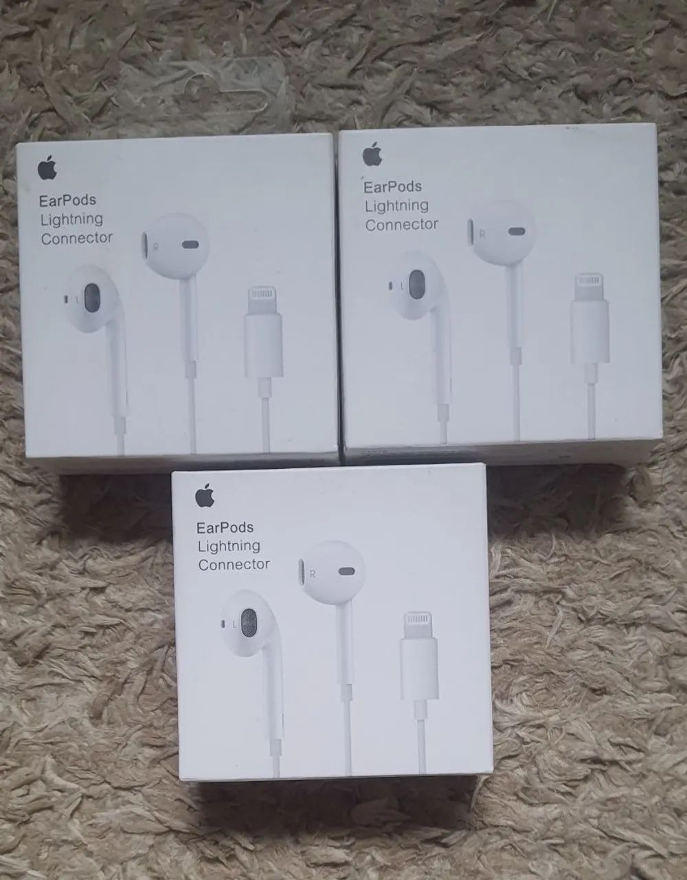 ? Fones de Ouvido EarPods com Conector Lightning - NOVO