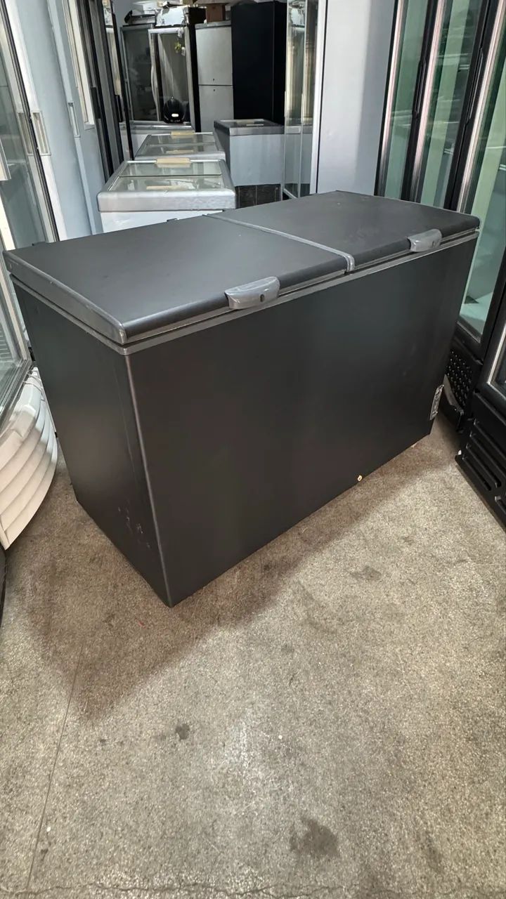 Freezer horizontal 2 tampa 450 litros preto - Foto 2