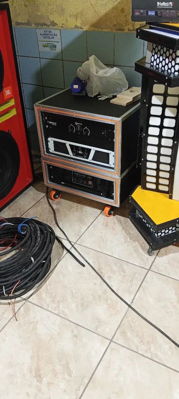 Vender radiola de reggae