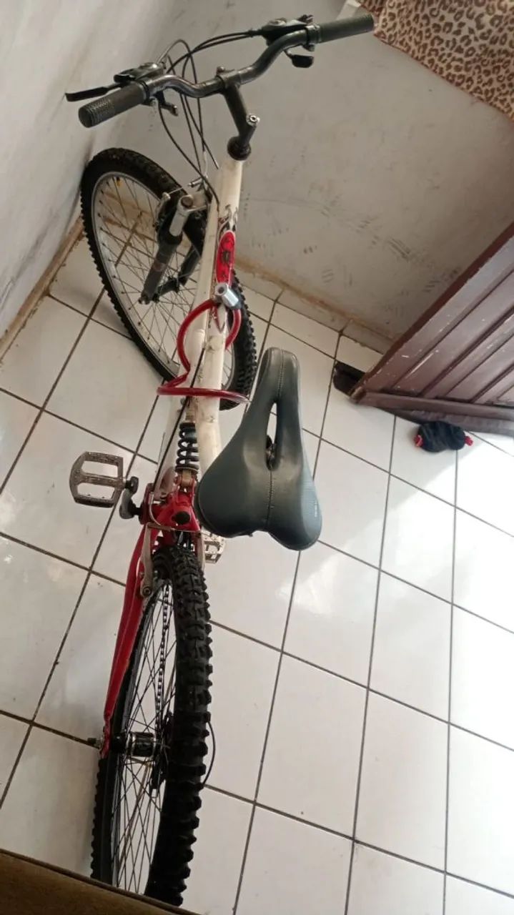 Bicicleta semi nova  - Foto 4