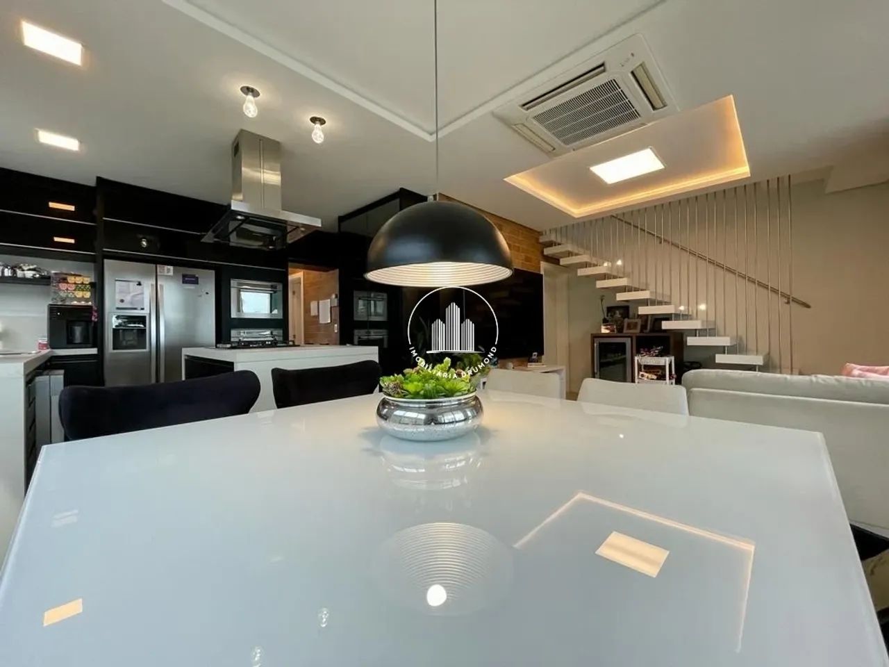 Casa 3 Dormitórios com Piscina - JMS - Foto 5