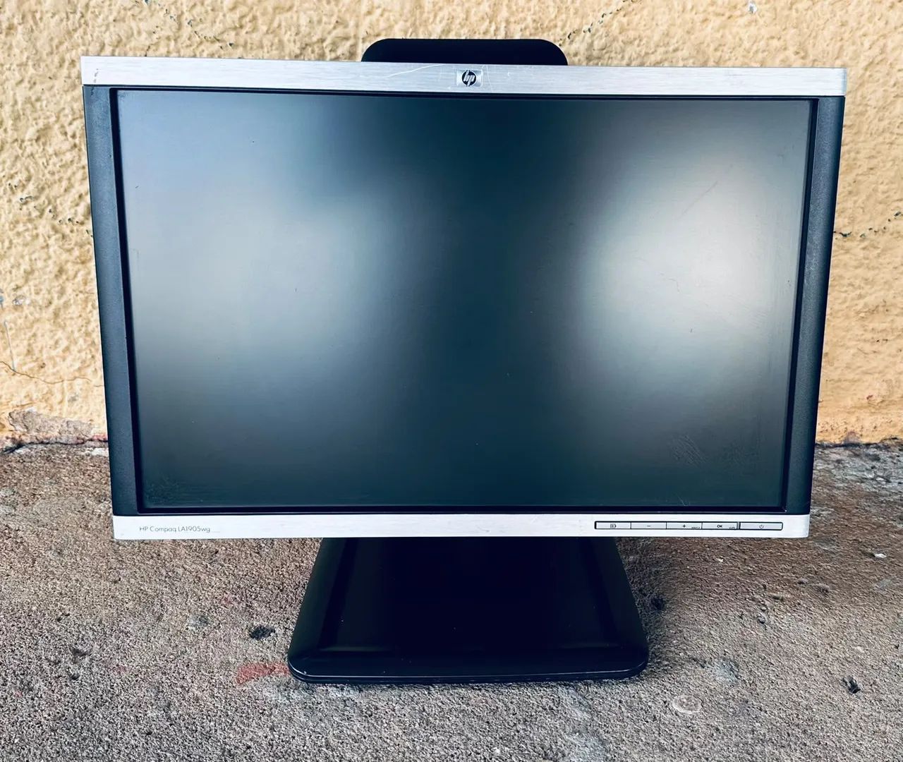 Monitor Hp 19 polegadas giratório 