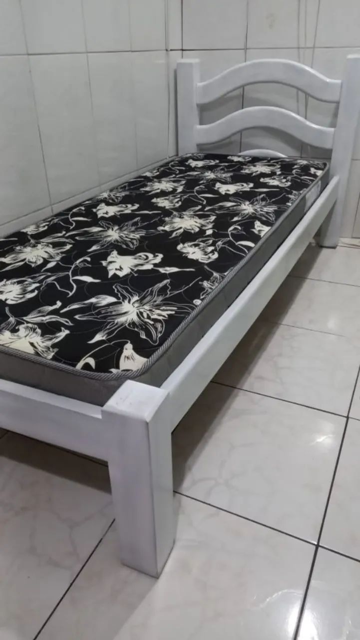 Cama com colchão  - Foto 2