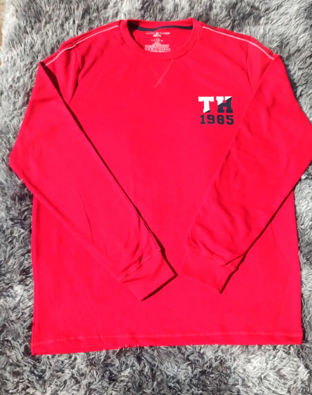 Sueter Tommy Hilfiger - Edição exclusiva e limitada Estadunidense, vermelho - Foto 4