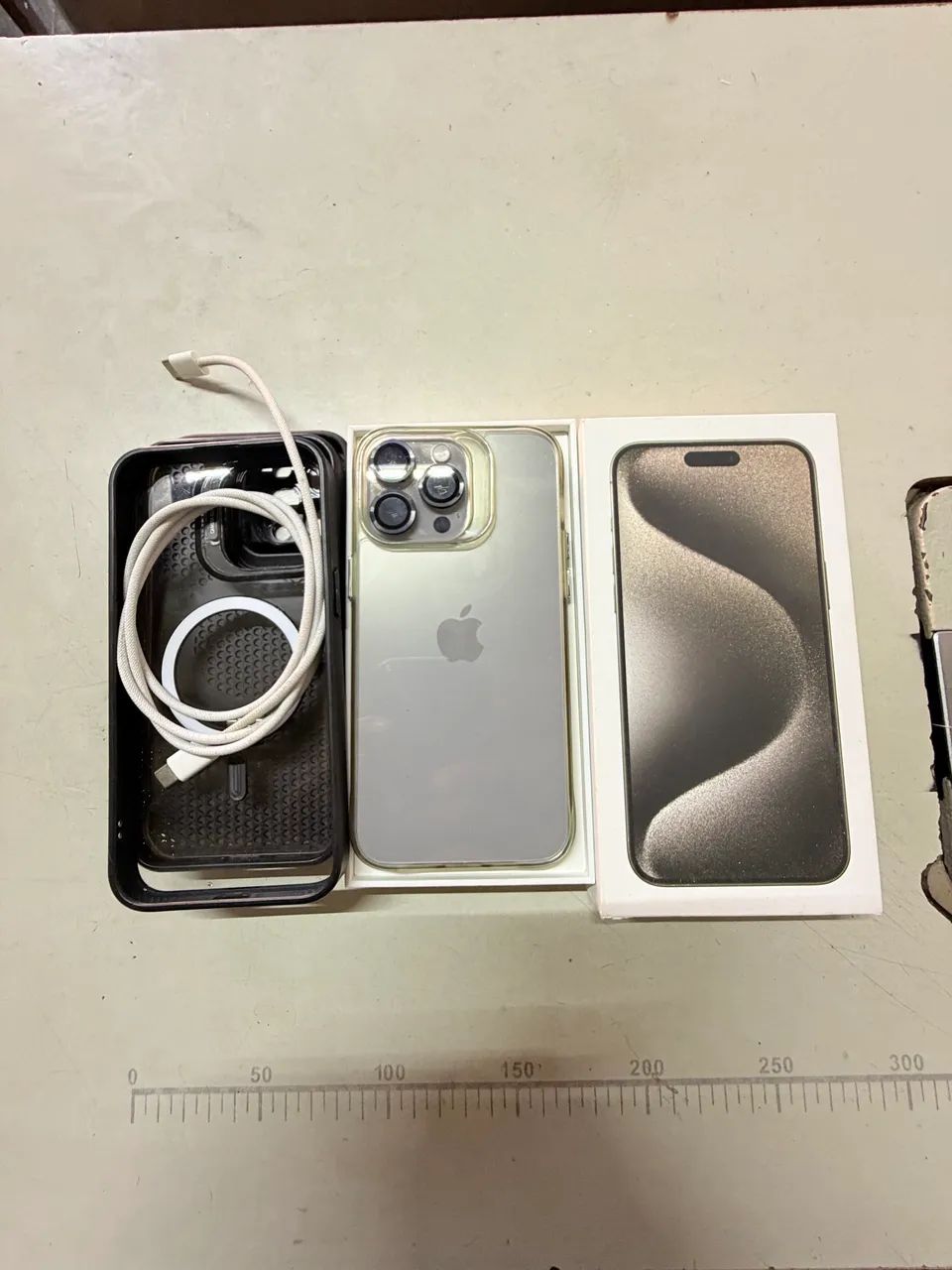 iPhone 15 pro max 256 - Celulares e Smartphones - Vila Santa