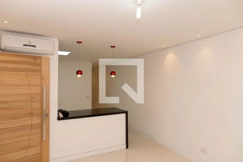 Casa à Venda - Centro, 5 Quartos, 200 m2