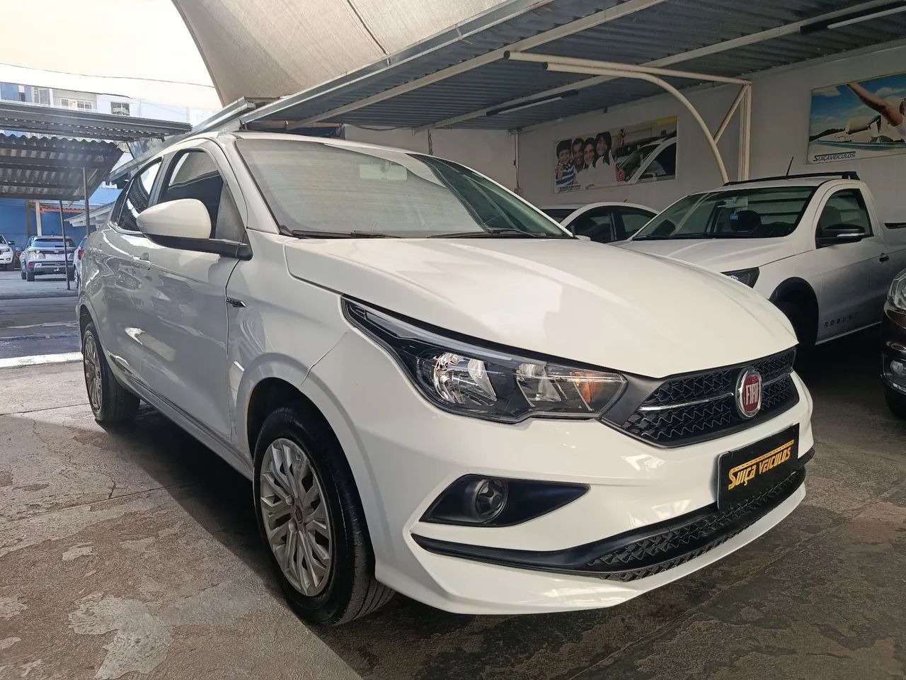 Fiat Cronos Drive 1.3 8V Flex 2012