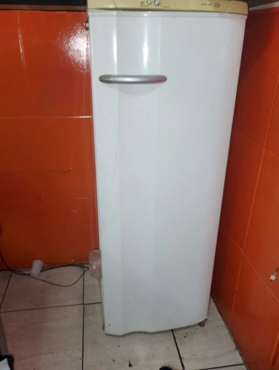 Hamburgueria vende objeto  - Foto 2