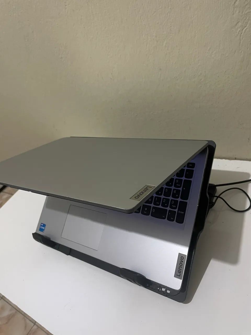 Vendo Notebook Lenovo Ideapad 1 Intel Core i5 512gb 8GB RAM  - Foto 2