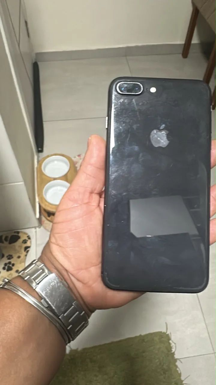 iPhone 8 Plus 