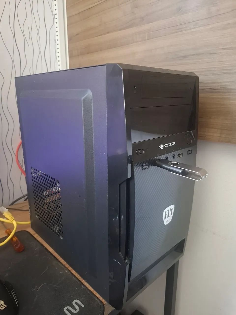 Computador i5 8gb ram ssd 240gb trla: TV 32 polegadas hdmi