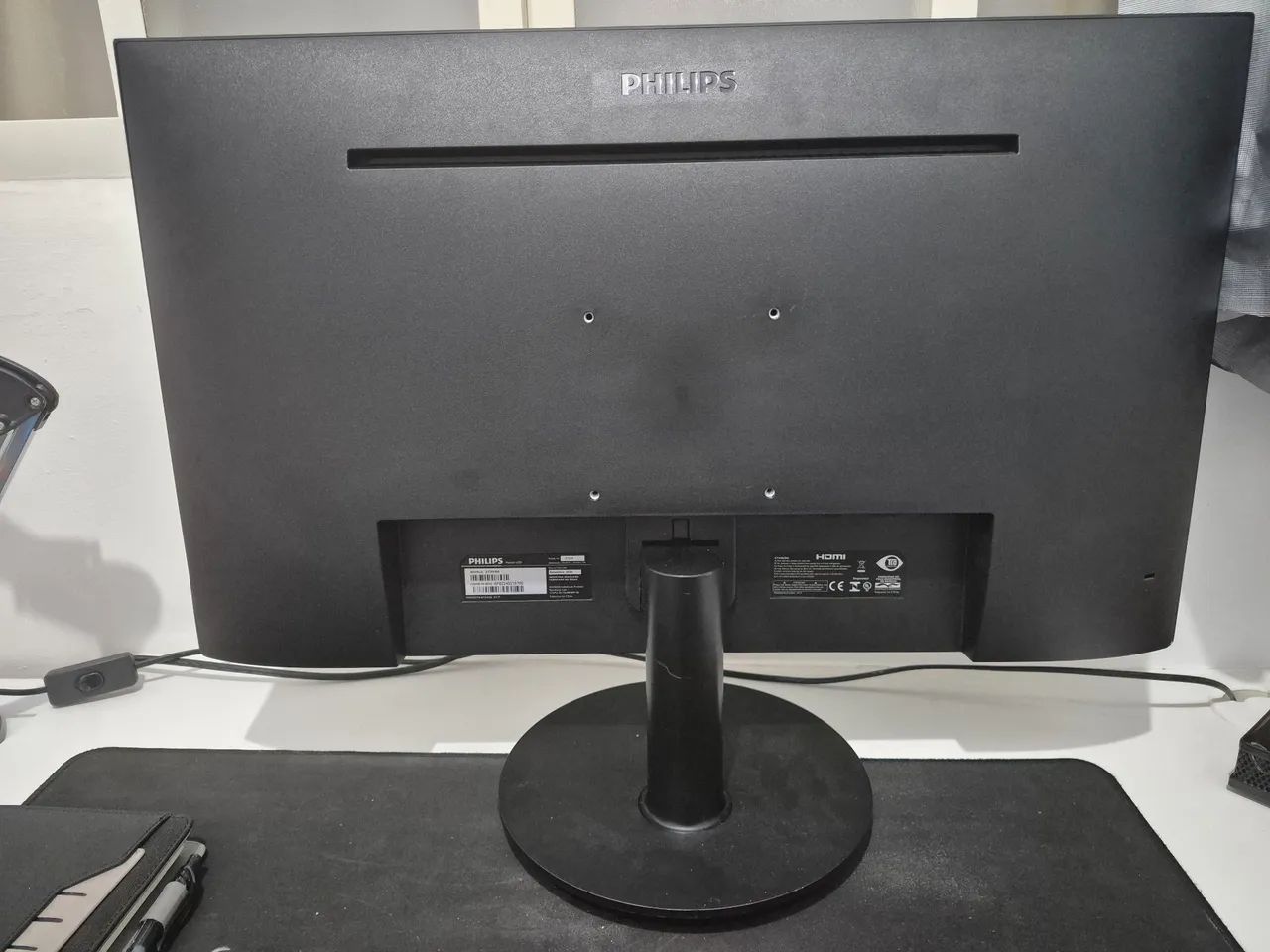 Monitor Philips 272V8A 27" IPS - Tela Quebrada - Para Peças - Foto 2