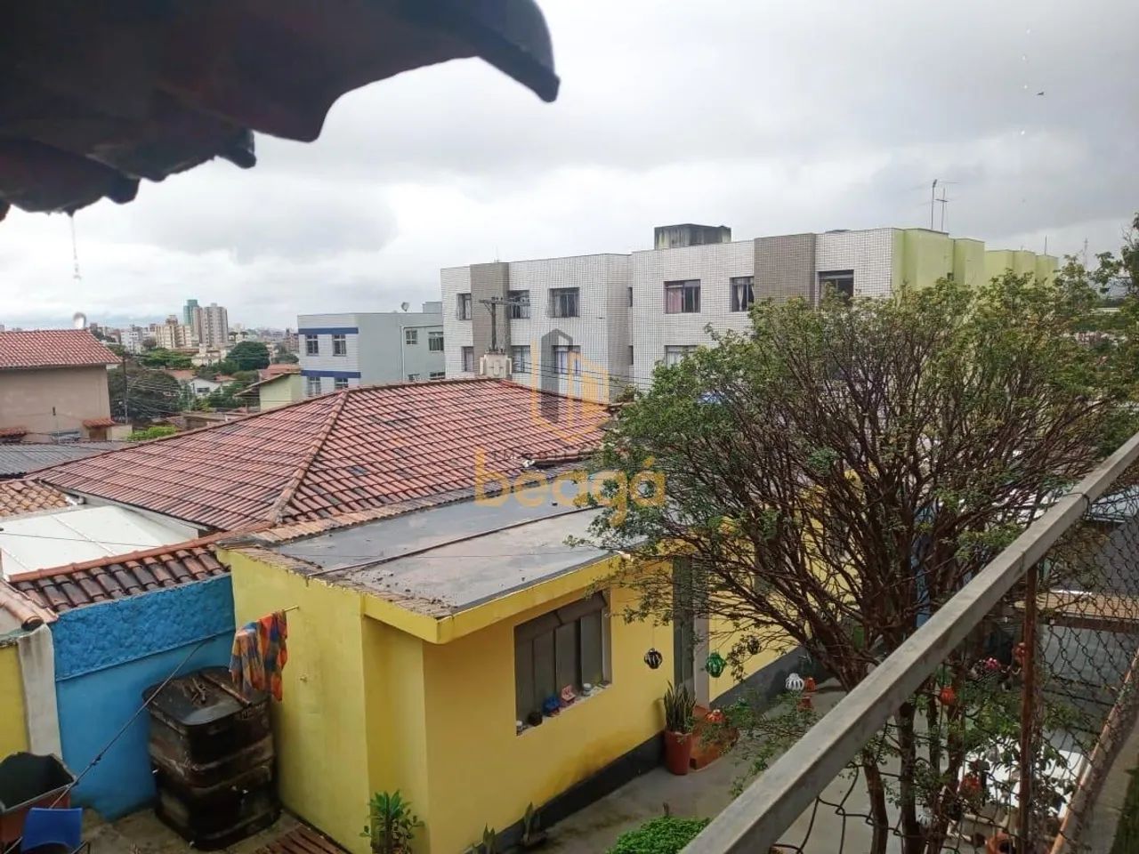 CASA | 4 QUARTOS | + 2 KITNETS | JOÃO PINHEIRO - Foto 4